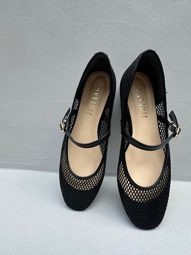 チヒャン　1本ベルトメッシュパンプス jihyang チヒャン 1本ベルトメッシュパンプス - メルカリ