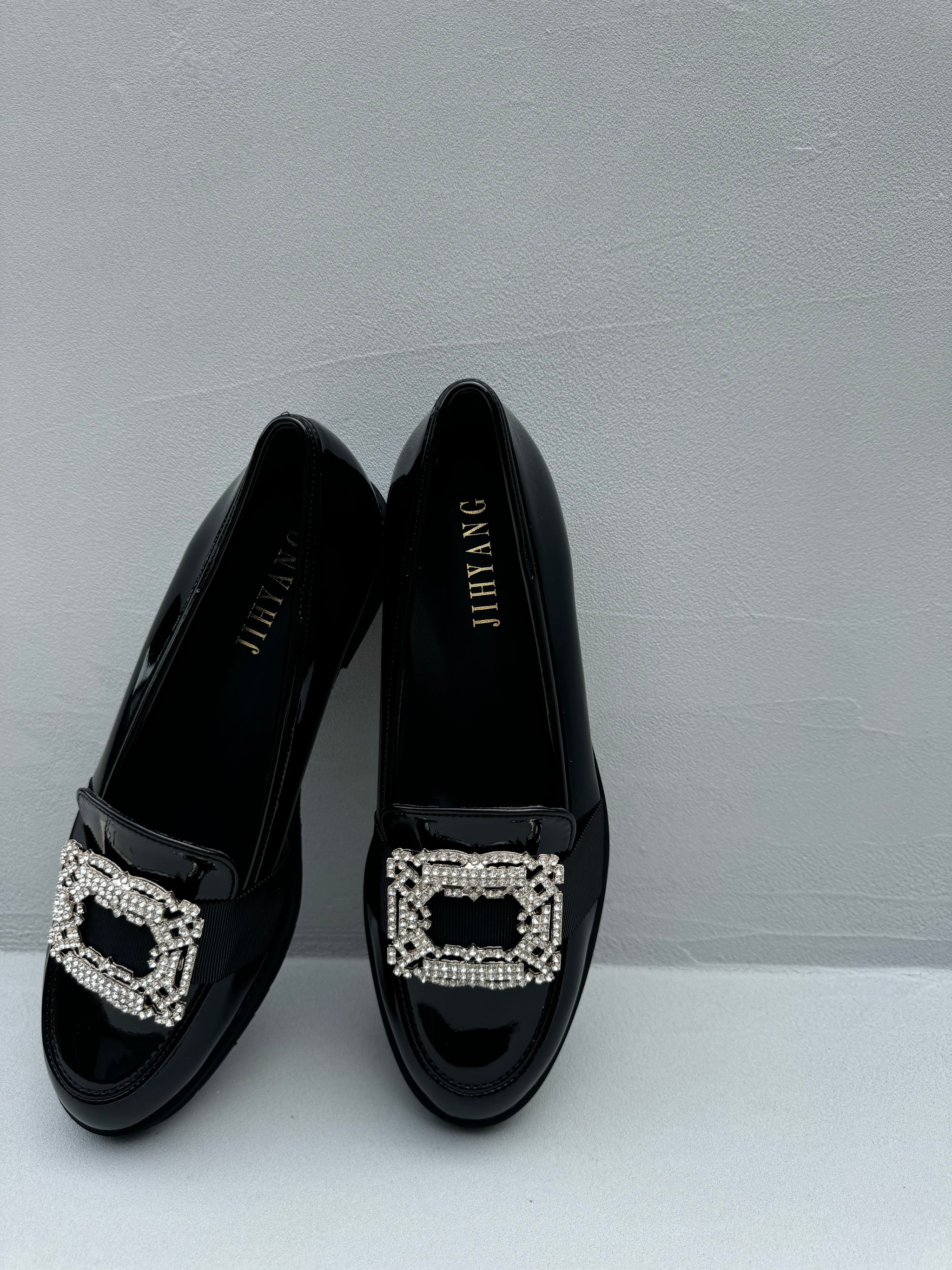 Loafer – JIHYANG