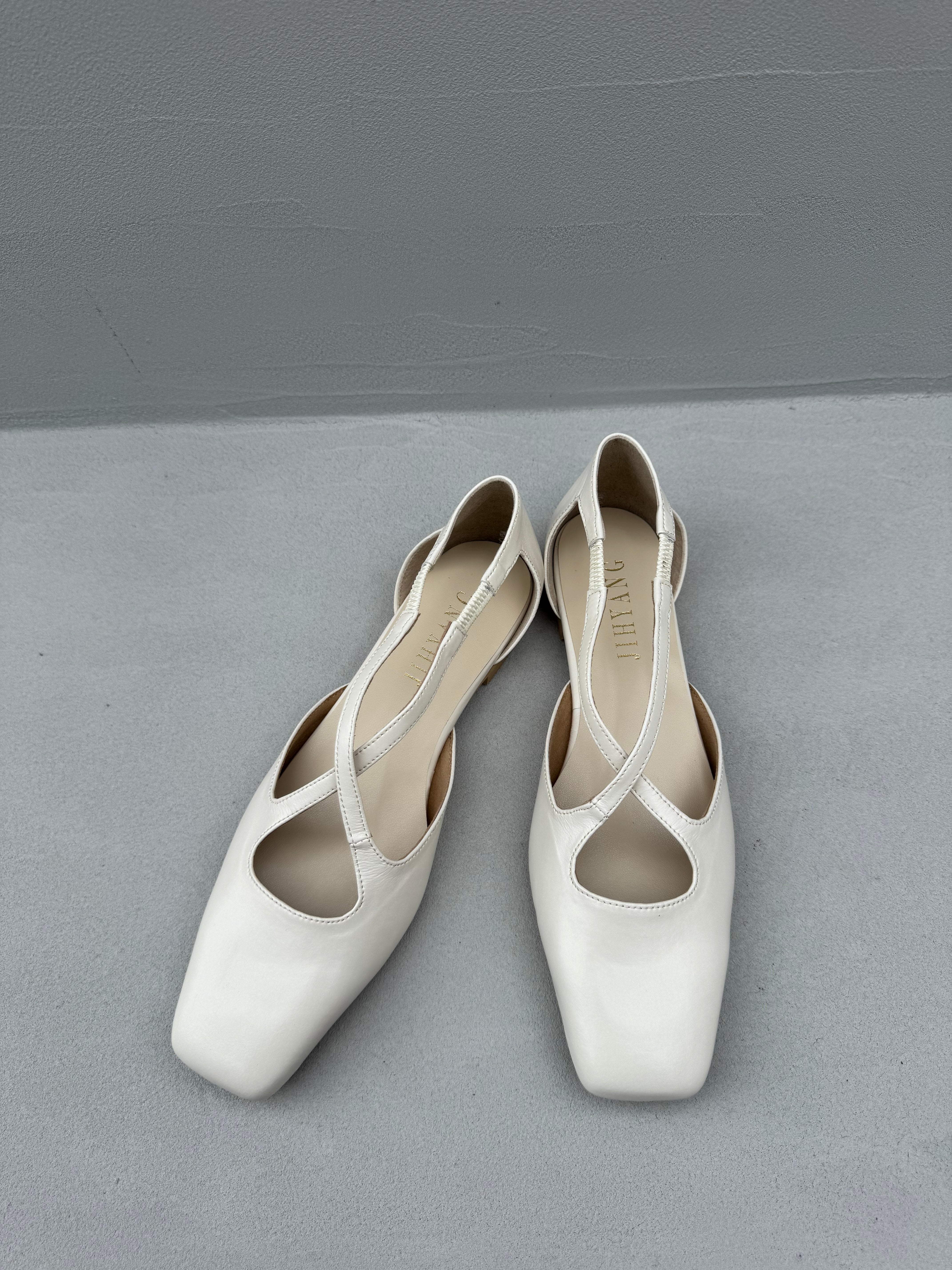 ※ 予約販売商品 クロスセパレートパンプス(1564N)