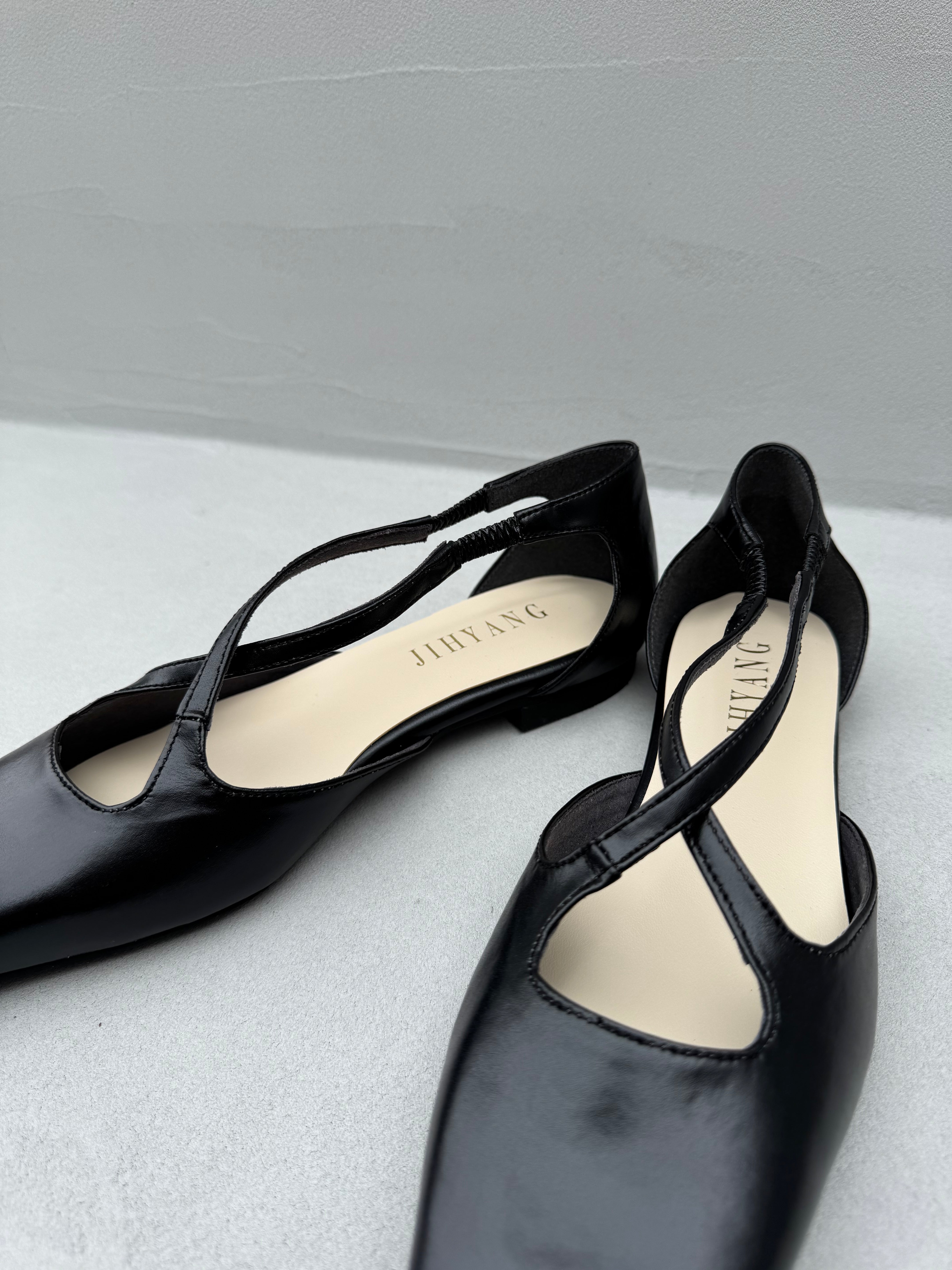 ※ 予約販売商品 クロスセパレートパンプス(1564N)
