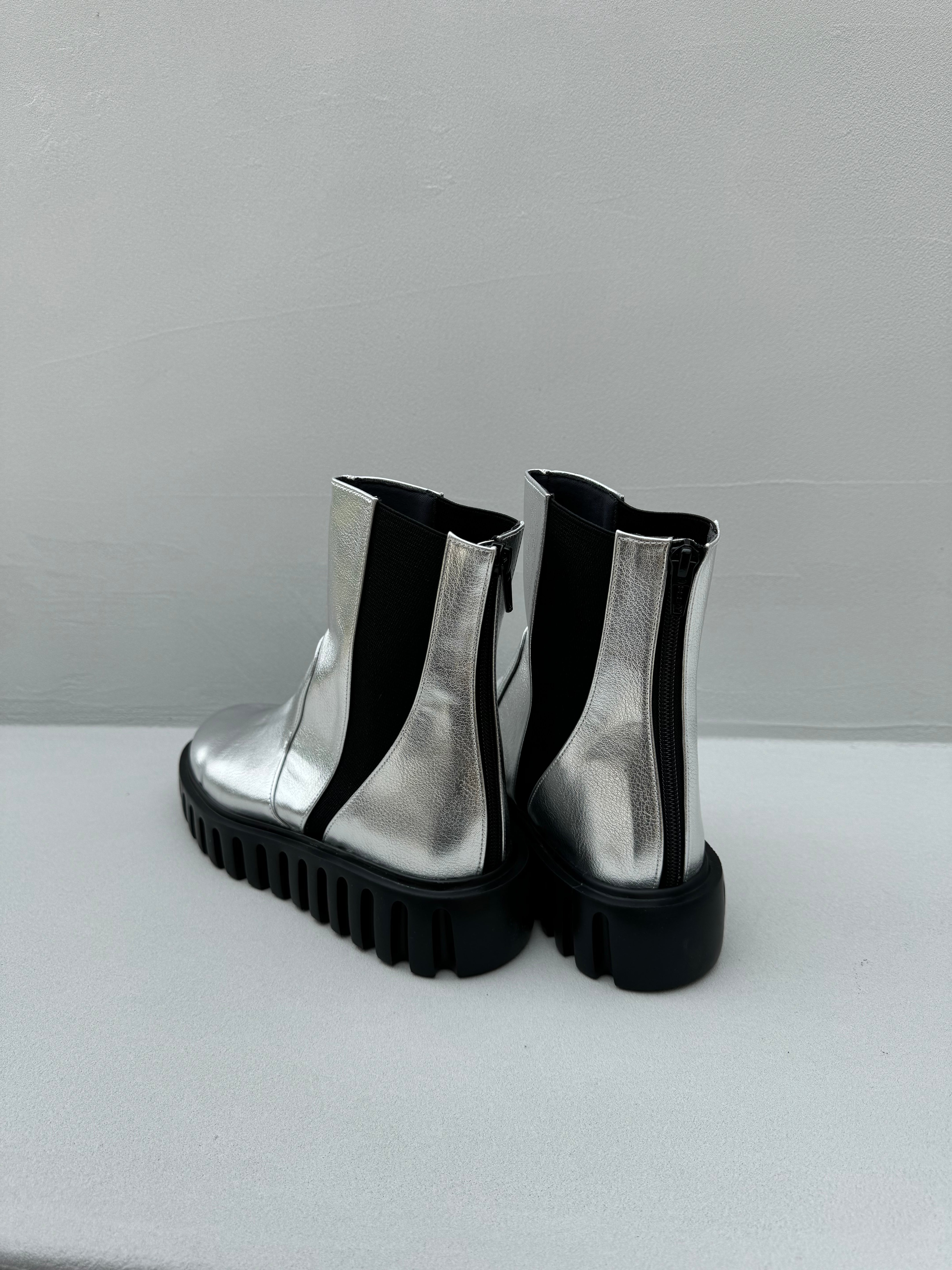 ※ 予約販売商品 ラインタンク底サイドゴアブーツ(3021N)