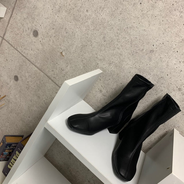 ※ 予約販売商品 ストレッチショートヒール (255N)